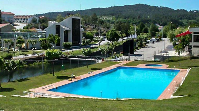 Hotel Montemuro Castro Daire Buitenkant foto