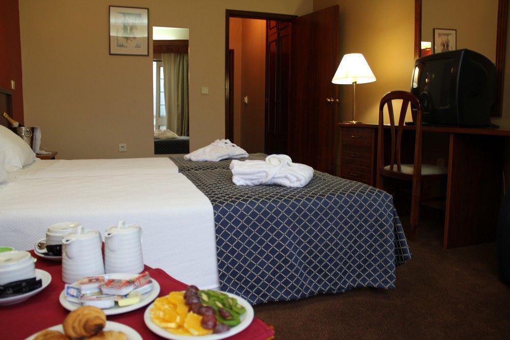 Hotel Montemuro Castro Daire Buitenkant foto
