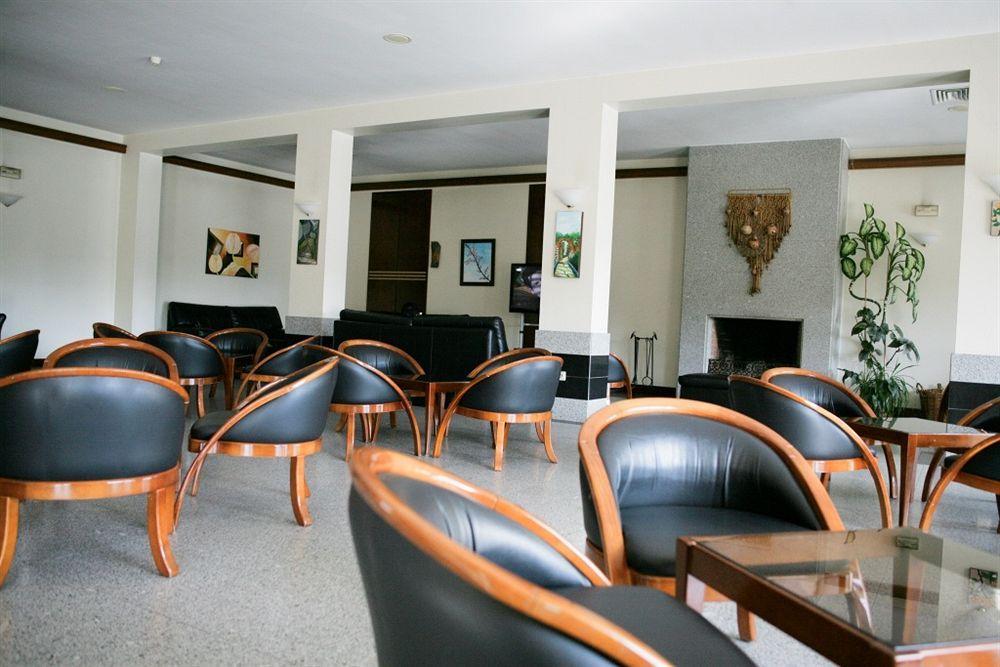 Hotel Montemuro Castro Daire Buitenkant foto