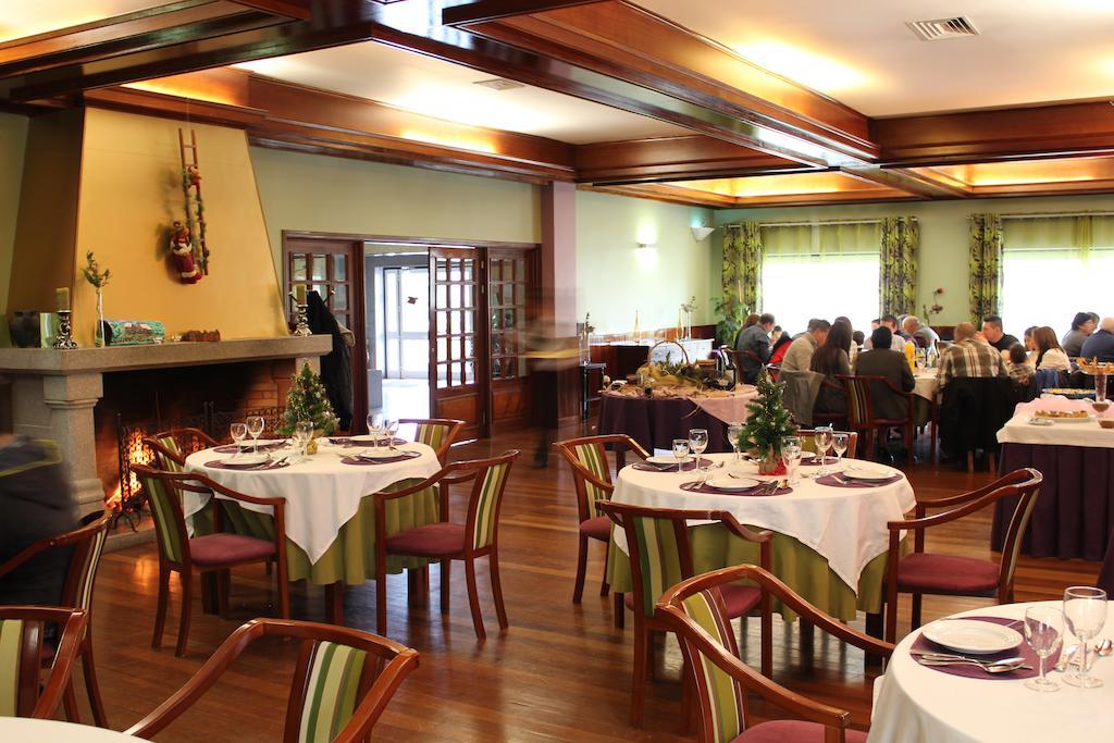 Hotel Montemuro Castro Daire Buitenkant foto